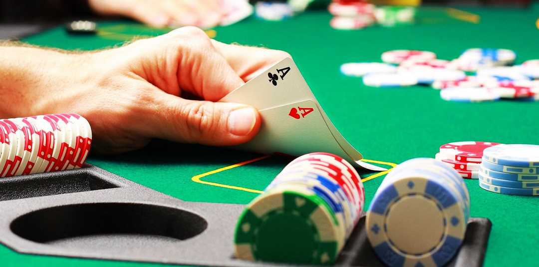 Poker là trò chơi vận dụng rất nhiều kỹ năng để chiến thắng