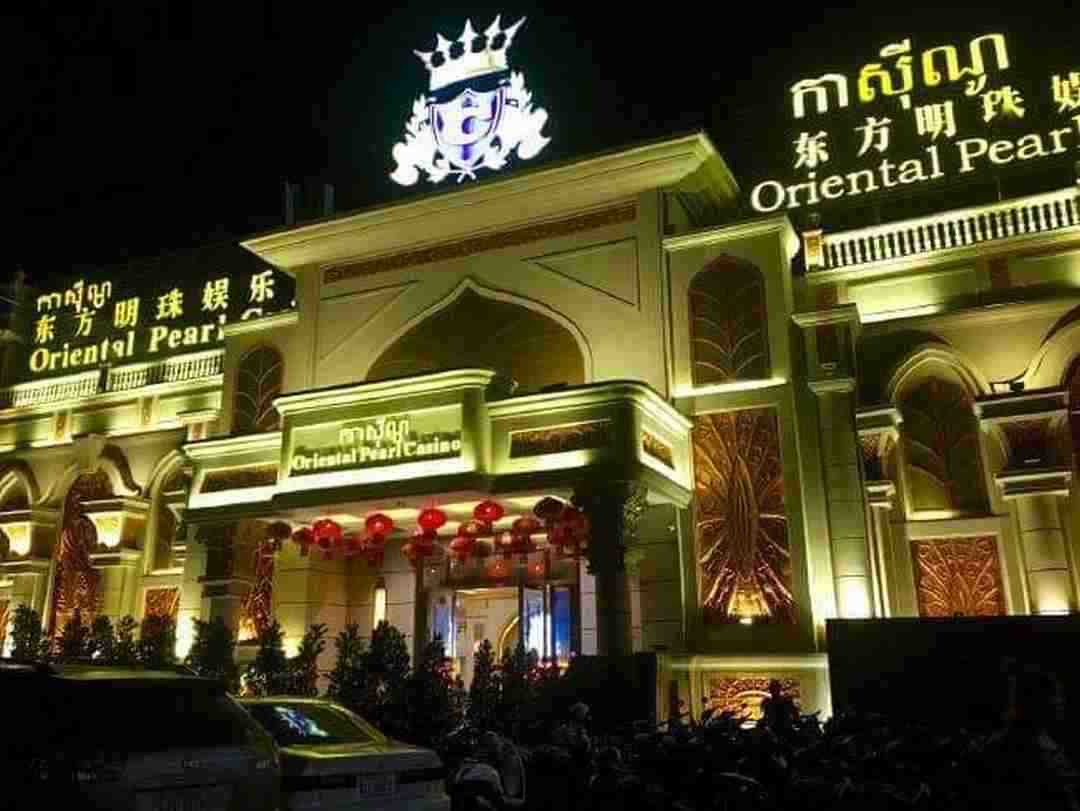 Oriental Pearl Casino về đêm với vẻ đẹp đầy thu hút